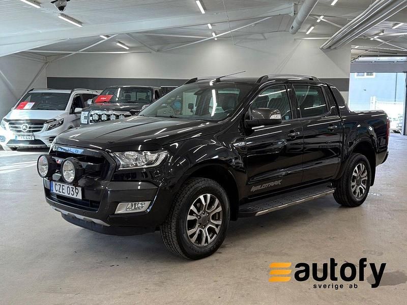 Svart Begagnad 2016 Ford Ranger Wildtrack Pickup | 299 900 kr (Marknadspris) - Bild 1/4
