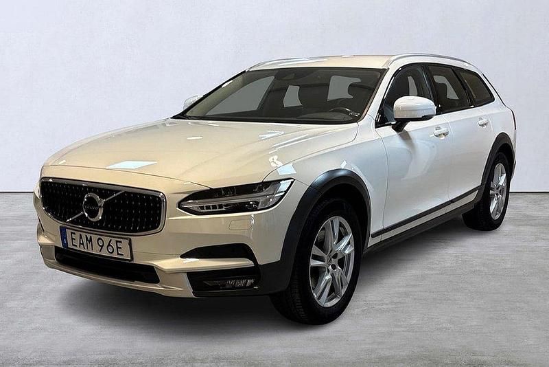 Vit Begagnad 2019 Volvo V90 CC SE Kombi | 319 903 kr (Marknadspris) - Bild 1/4