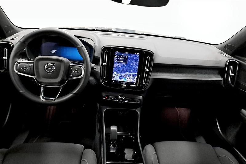 Begagnad Volvo XC40 Single Motor 175 kW (238 HK) 2023 Grå SUV