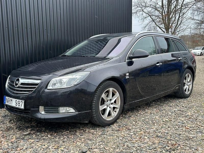 Begagnad 2009 Opel Insignia Kombi | 34 000 kr (Marknadspris) - Bild 1/4