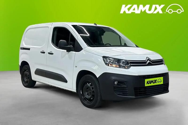 Vit Begagnad 2019 Citroën Berlingo Minibuss | 154 700 kr (Marknadspris) - Bild 1/3