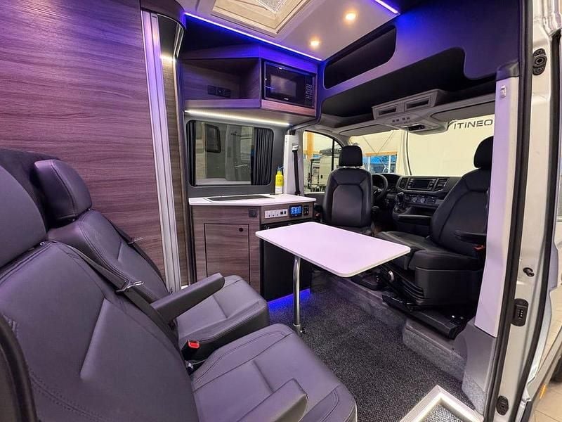 Begagnad VW Crafter 177 HK (130 kW) 2024 Silver Van