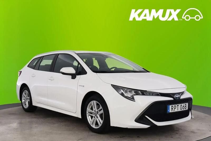 Vit Begagnad 2019 Toyota Corolla Active Kombi | 209 800 kr (Marknadspris) - Bild 1/4
