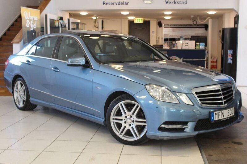 Blå Begagnad 2011 Mercedes E220 Sport Sedan | 189 900 kr - Bild 1/4