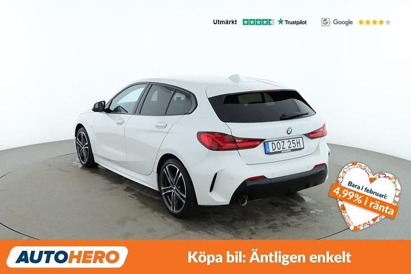 Begagnad BMW 118 M Sport 137 HK (100 kW) 2021 Vit Halvkombi