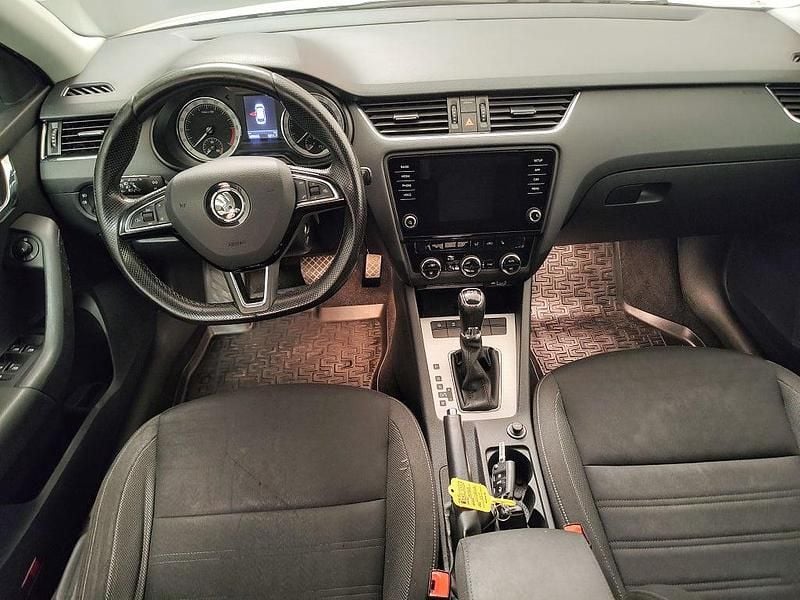 Begagnad Skoda Octavia Ambition 116 HK (85 kW) 2018 Vit Kombi