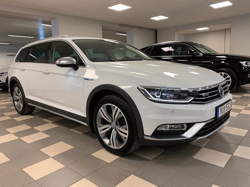 Begagnad VW Passat Alltrack Executive 191 HK (140 kW) 2017 Vit Kombi