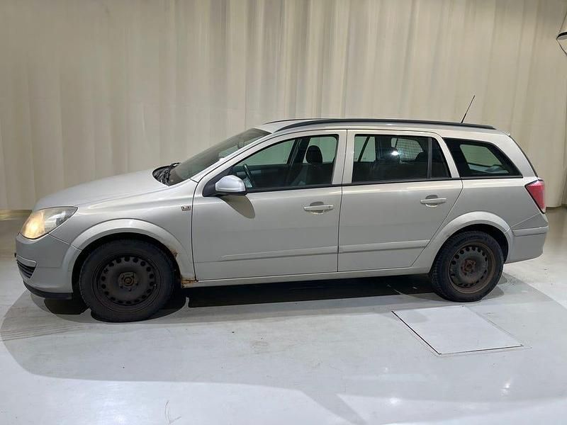 Begagnad Opel Astra 105 HK (77 kW) 2005