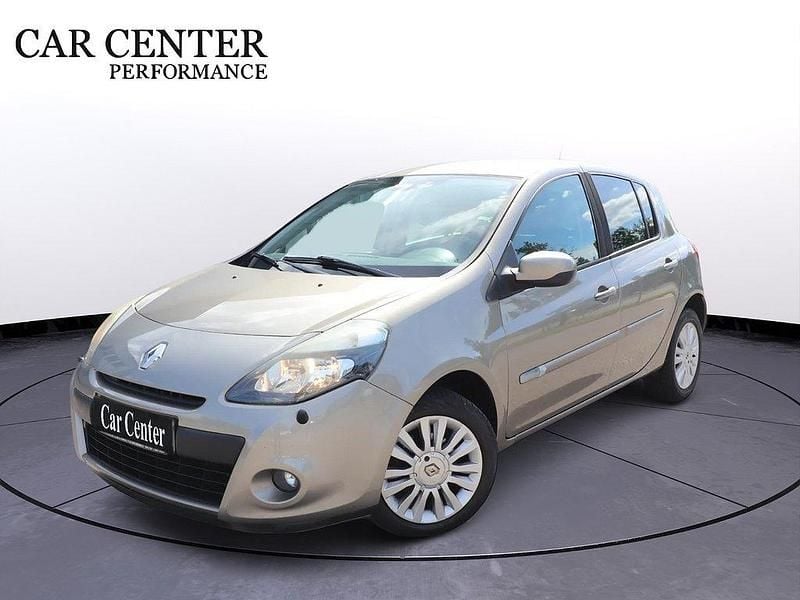 Ljusbrun Begagnad 2009 Renault Clio R.S. Halvkombi | 29 900 kr (Marknadspris) - Bild 1/4