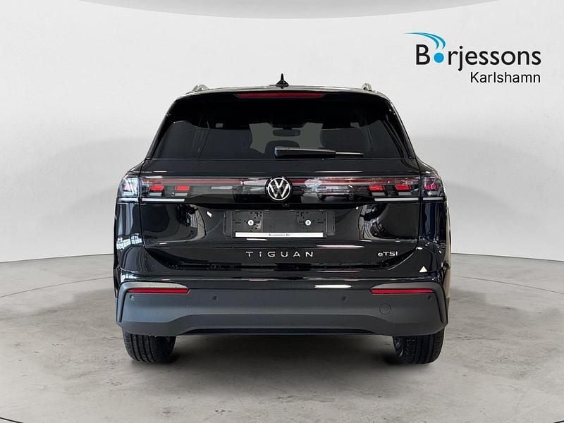Ny VW Tiguan 150 HK (110 kW) 2026 Svart SUV