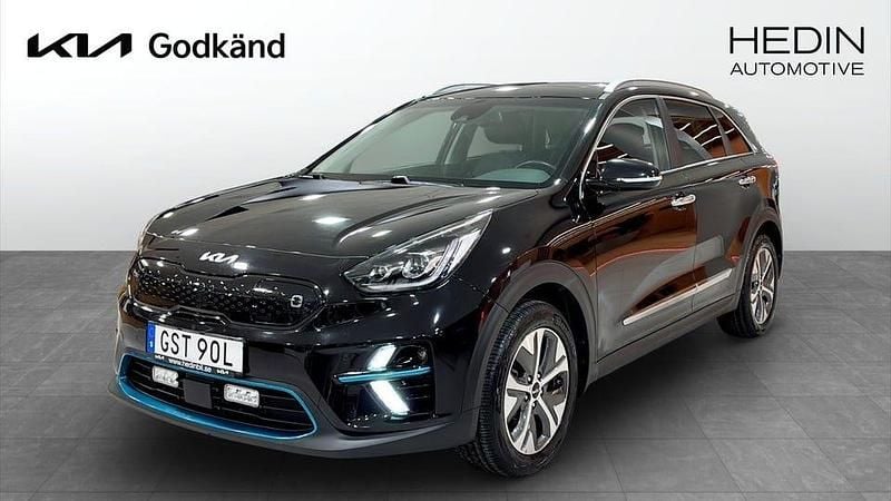 Begagnad Kia e-Niro Advance 150 kW (204 HK) 2022 Svart SUV