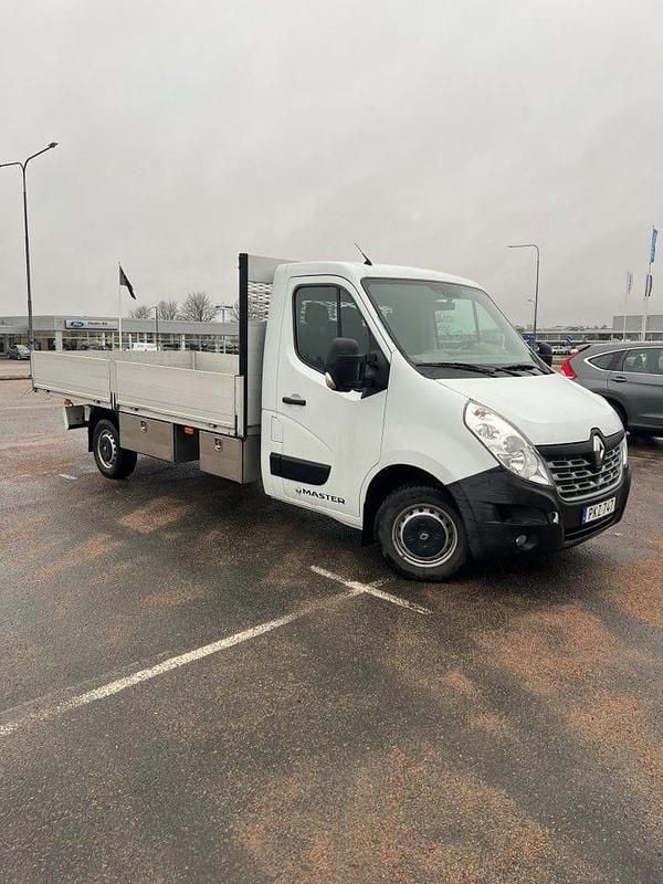 Vit Begagnad 2018 Renault Master Van | 159 900 kr (Marknadspris) - Bild 1/4