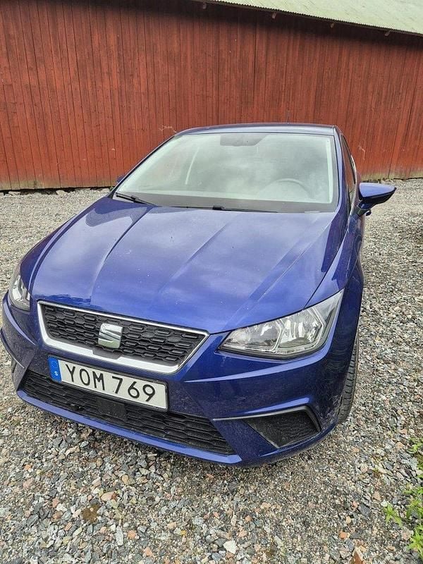 Blå Begagnad 2018 Seat Ibiza Style Halvkombi | 120 000 kr (Marknadspris) - Bild 1/4