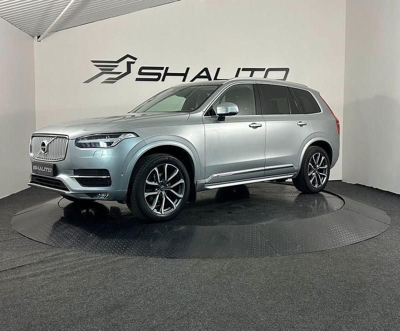 Silver Begagnad 2017 Volvo XC90 Inscription SUV | 289 900 kr (Bra pris) - Bild 1/4