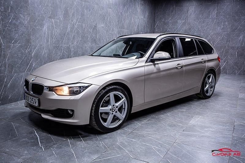 Begagnad BMW 320 184 HK (135 kW) 2014 Silver Kombi
