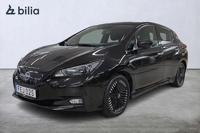 Svart Begagnad 2023 Nissan Leaf N-Connecta Halvkombi | 189 000 kr (Marknadspris) - Bild 1/3