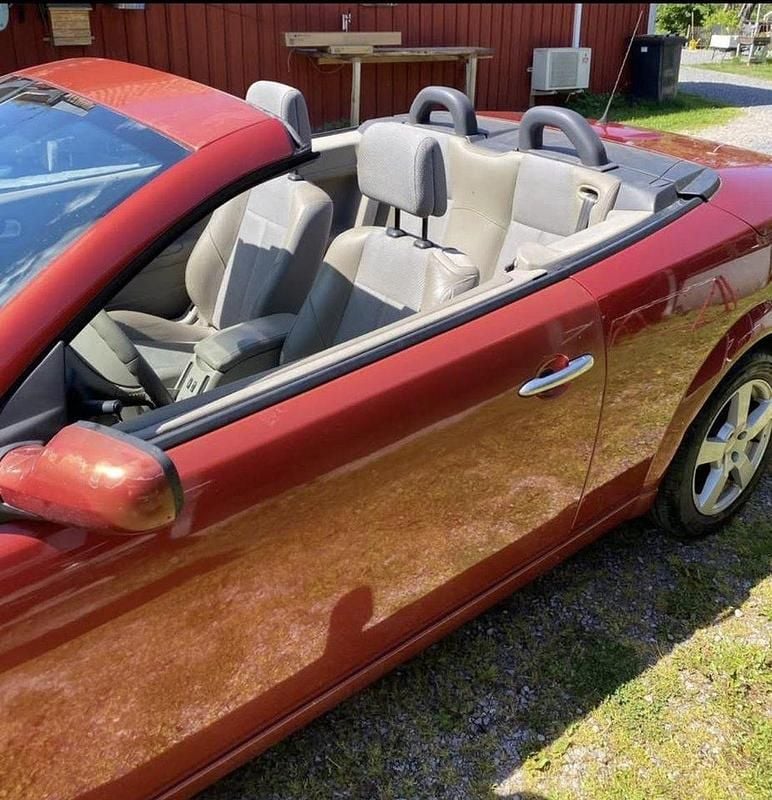 Röd Begagnad 2005 Renault Mégane Cabriolet Cab | 20 000 kr (Superpris) - Bild 1/4