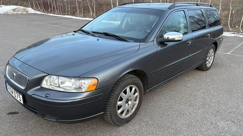 Begagnad 2007 Volvo V70 Kombi | 34 000 kr (Marknadspris) - Bild 1/4
