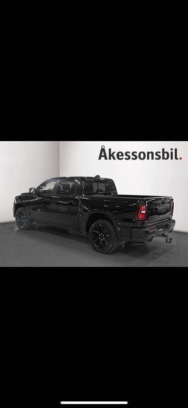 Ny RAM 1500 2025 Silver Pickup