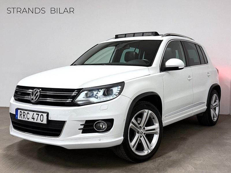 Vit Begagnad 2015 VW Tiguan R-line SUV | 139 000 kr (Marknadspris) - Bild 1/4