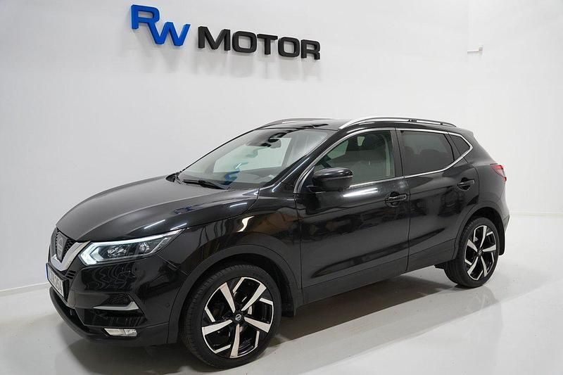 Svart Begagnad 2017 Nissan Qashqai 360º SUV | 149 900 kr (Marknadspris) - Bild 1/4