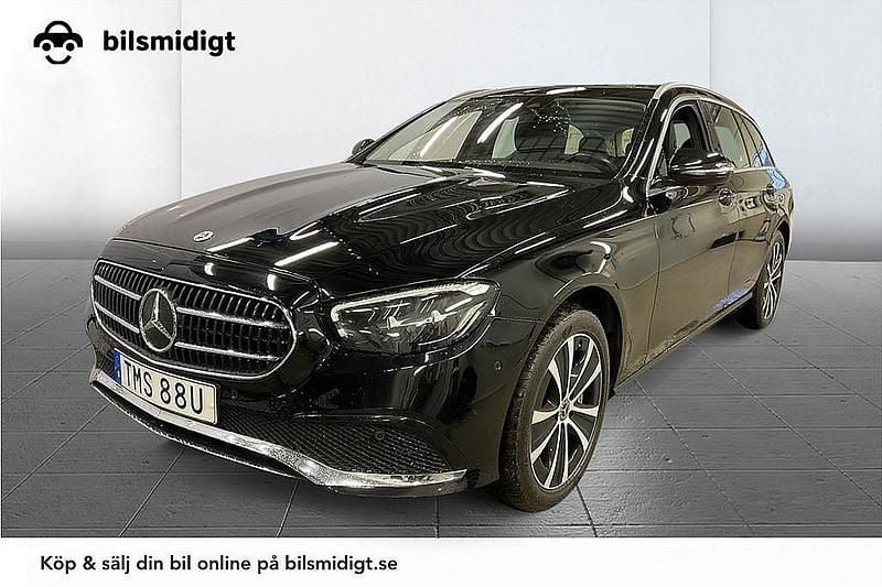 Svart Begagnad 2023 Mercedes E300 Avantgarde Kombi | 389 900 kr - Bild 1/3