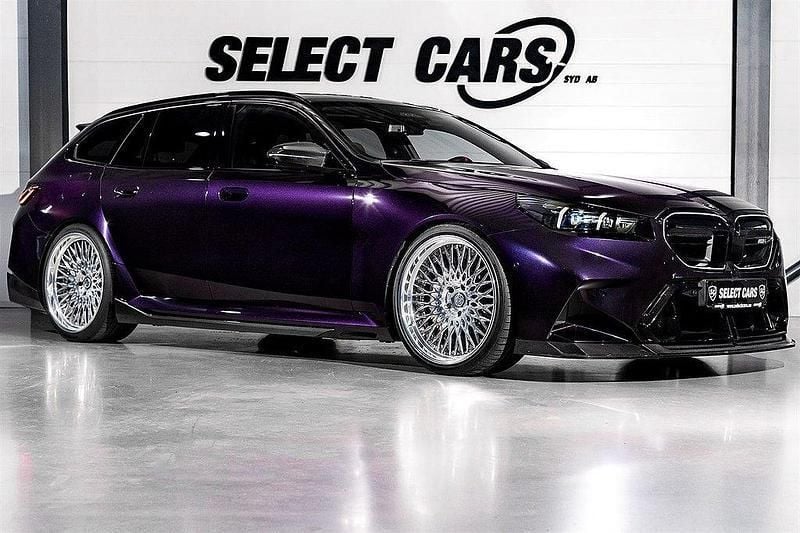 Begagnad 2025 BMW M5 Comfort Edition Kombi | 1 749 000 kr - Bild 1/4