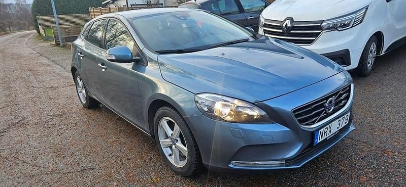 Begagnad Volvo V40 150 HK (110 kW) 2013