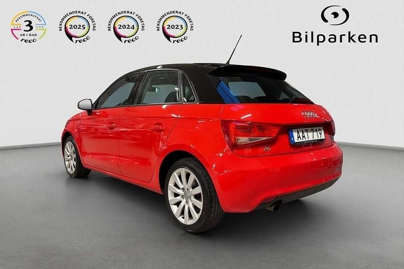Begagnad Audi A1 Sportback Sport 86 HK (63 kW) 2014 Röd Halvkombi