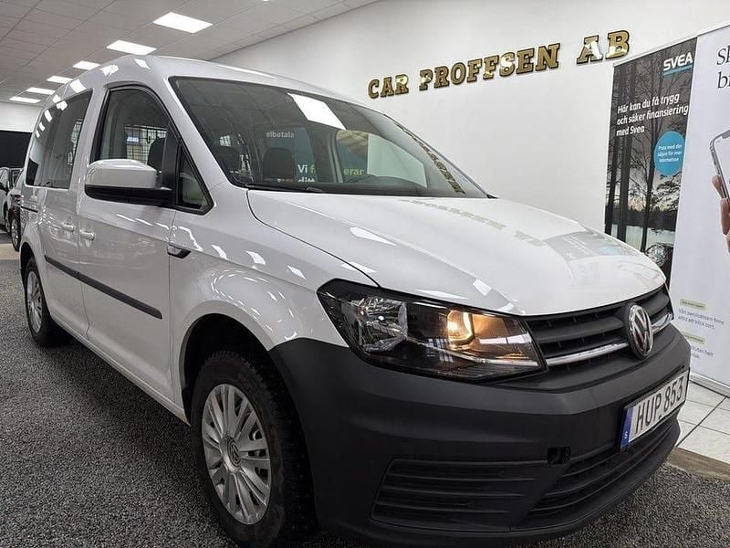 Begagnad VW Caddy 102 HK (75 kW) 2016 Vit Minibuss