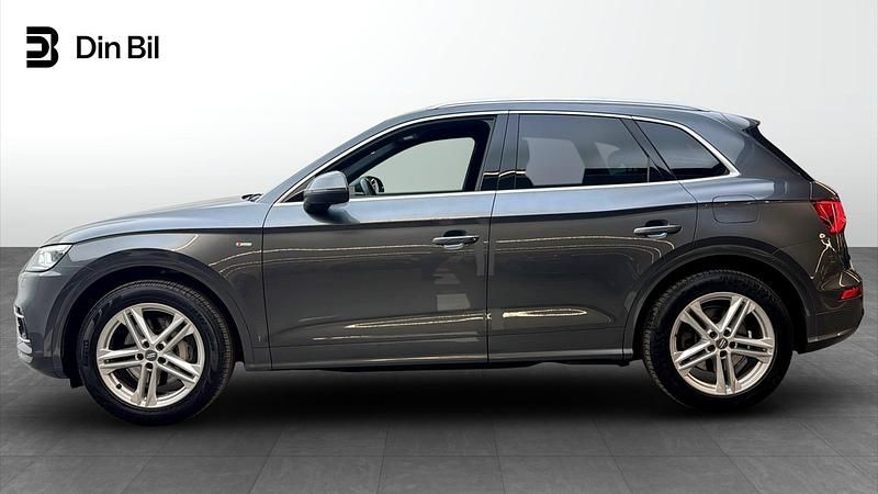 Begagnad Audi Q5 Competition 252 HK (185 kW) 2020 Grå SUV