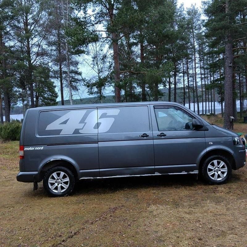 Grå Begagnad 2011 VW T5 Van | 63 000 kr (Superpris) - Bild 1/4