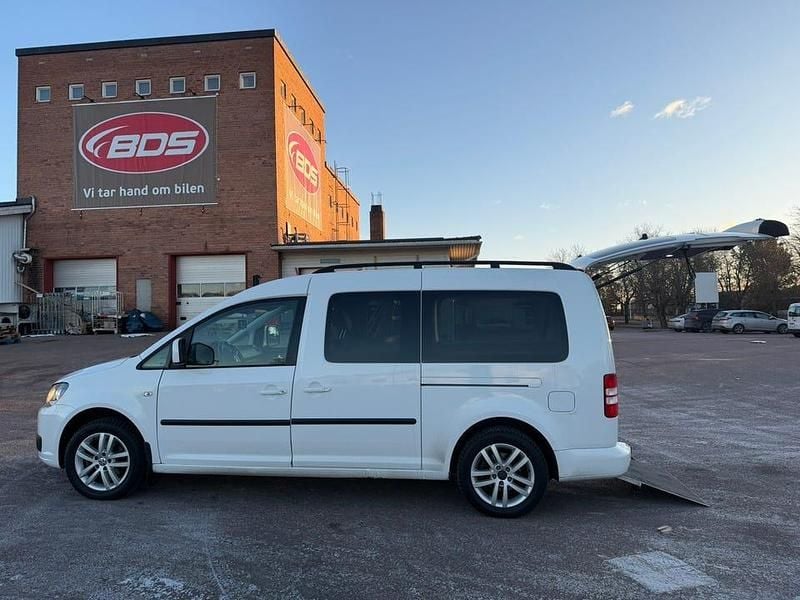 Begagnad 2015 VW Caddy Maxi Minibuss | 46 000 kr - Bild 1/4