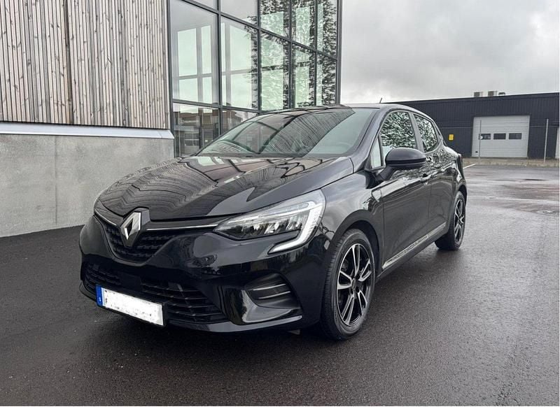 Svart Begagnad 2021 Renault Clio V Zen Halvkombi | 139 000 kr (Lite dyr) - Bild 1/4