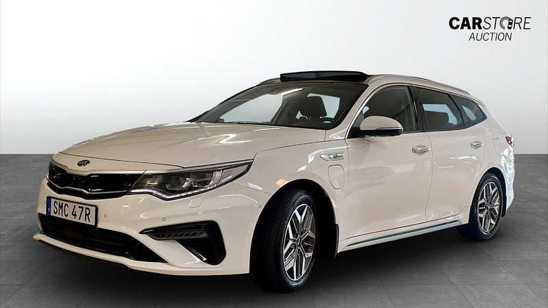 Vit Begagnad 2020 Kia Optima Hybrid Advance Sedan | 174 900 kr (Marknadspris) - Bild 1/4