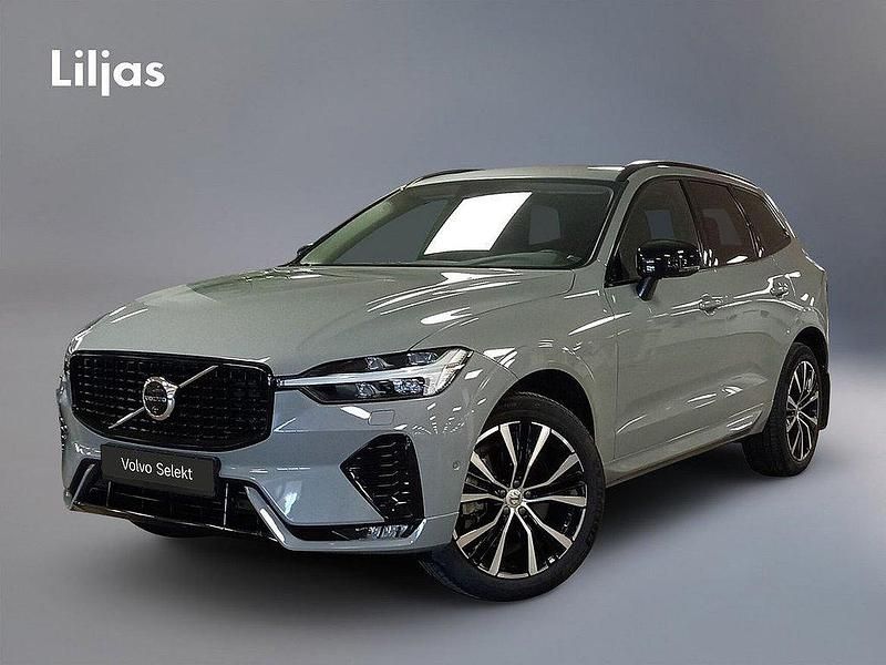 Grå Begagnad 2023 Volvo XC60 Plus SUV | 539 000 kr (Dyr) - Bild 1/3