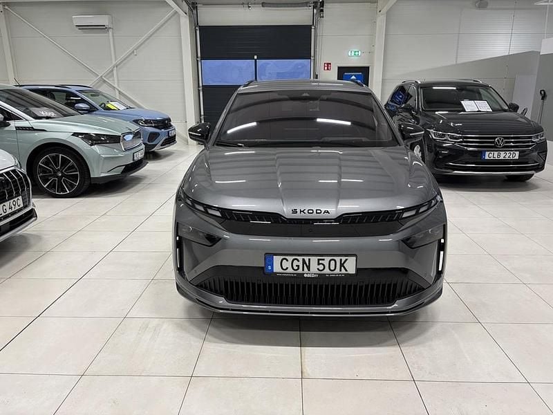 Begagnad Skoda Enyaq iV 210 kW (286 HK) 2026 Grå SUV