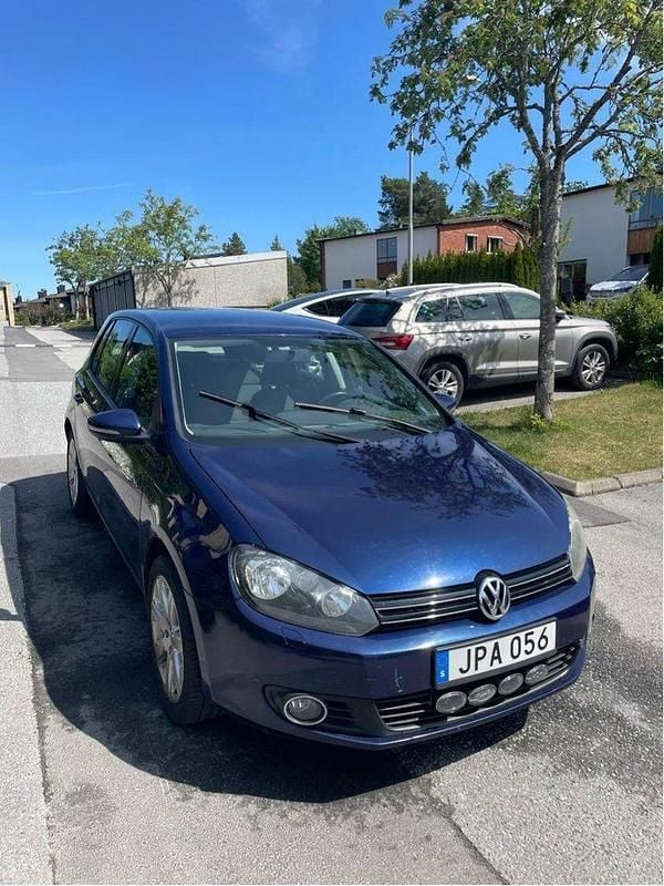 Blå Begagnad 2009 VW Golf VI Halvkombi | 49 000 kr (Marknadspris) - Bild 1/4