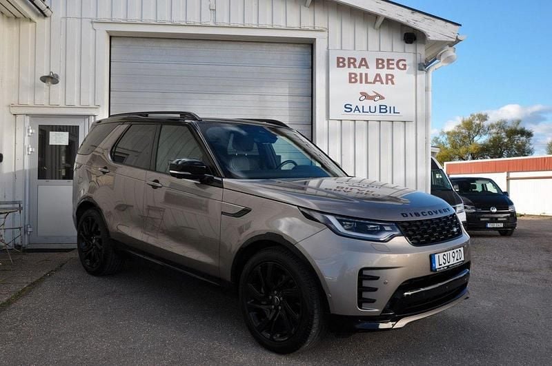 Brun Begagnad 2022 Land Rover Discovery 5 R-Dynamic SUV | 639 000 kr (Marknadspris) - Bild 1/4