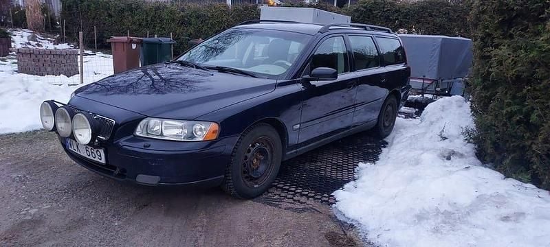Begagnad 2005 Volvo V70 Kombi | 15 500 kr (Bra pris) - Bild 1/4