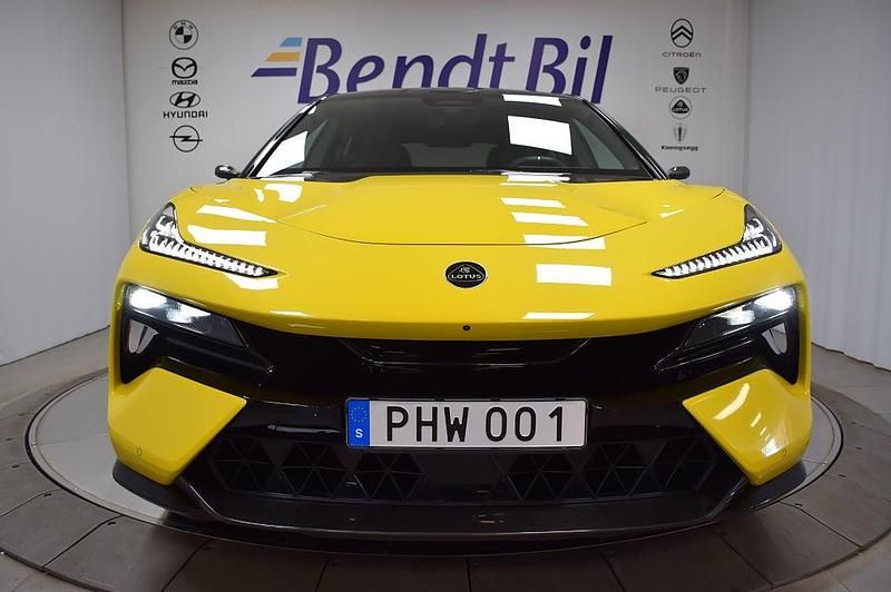 Begagnad Lotus Eletre 450 kW (612 HK) 2023 Gul SUV