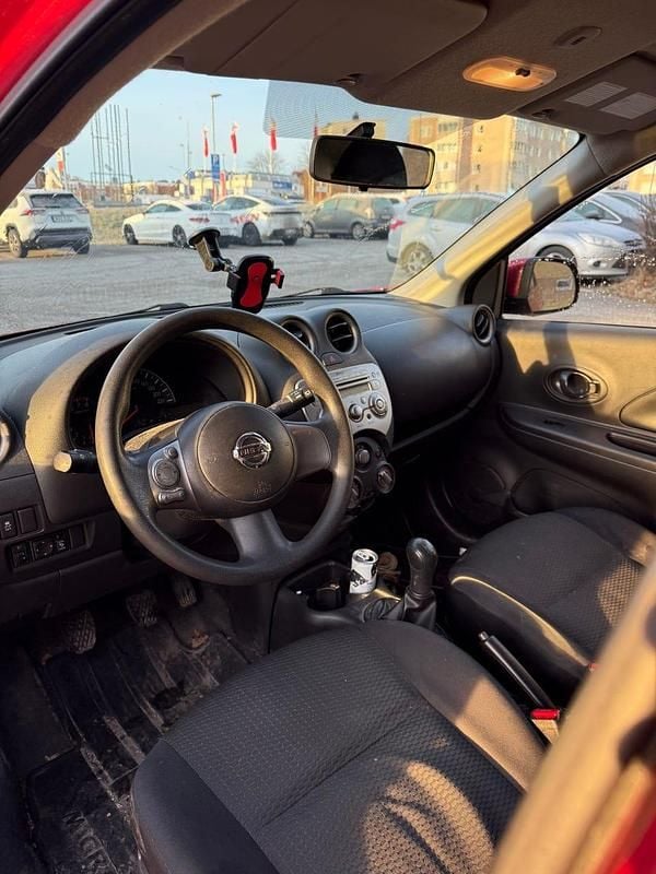 Går väldigt fint i motor och låda Begagnad 2011 Nissan Micra Halvkombi | 27 500 kr (Bra pris) - Bild 1/4
