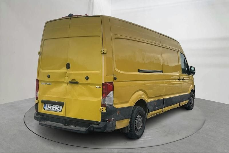 Begagnad VW Crafter 140 HK (102 kW) 2019 Gul Van