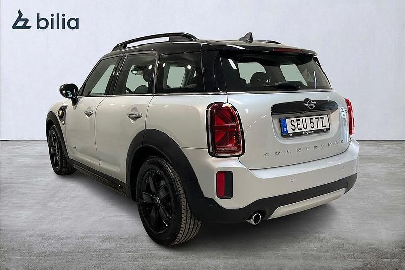 Begagnad Mini Cooper Countryman Essential 125 HK (91 kW) 2020 Silver SUV