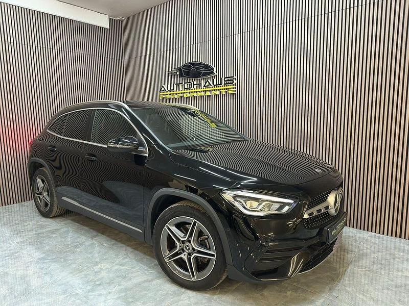 Svart Begagnad 2023 Mercedes GLA250 AMG SUV | 499 900 kr - Bild 1/4