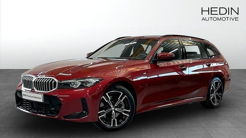 Röd Begagnad 2025 BMW 330 M Sport | 468 700 kr - Bild 1/4