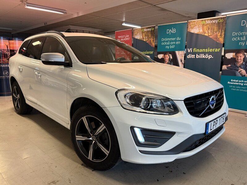 Vit Begagnad 2016 Volvo XC60 R-Design SUV | 199 900 kr (Dyr) - Bild 1/4