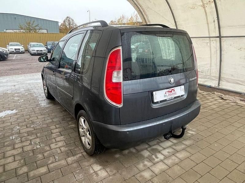 Begagnad Skoda Roomster 86 HK (63 kW) 2008 Mörkgrå Minibuss