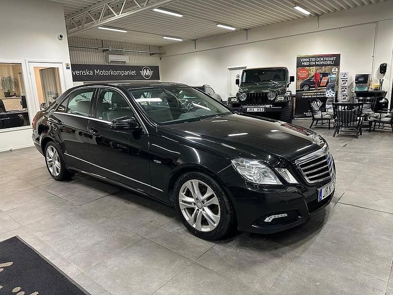 Svart Begagnad 2009 Mercedes E350 Avantgarde Sedan | 119 900 kr (Bra pris) - Bild 1/4