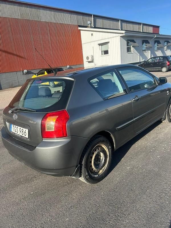 Begagnad Toyota Corolla 97 HK (71 kW) 2002